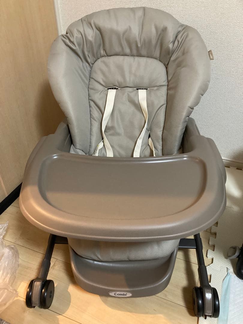 Combiハイローチェア ネムリラ