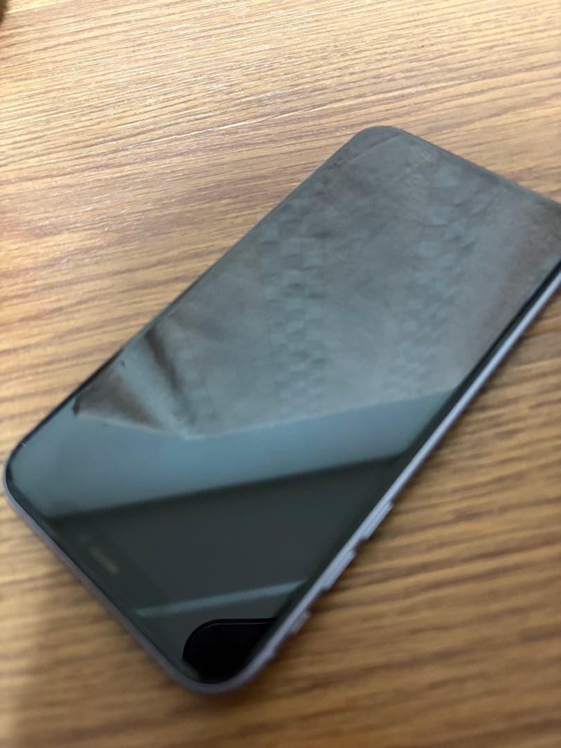 【岡】Apple iPhone 11 本体 パープル