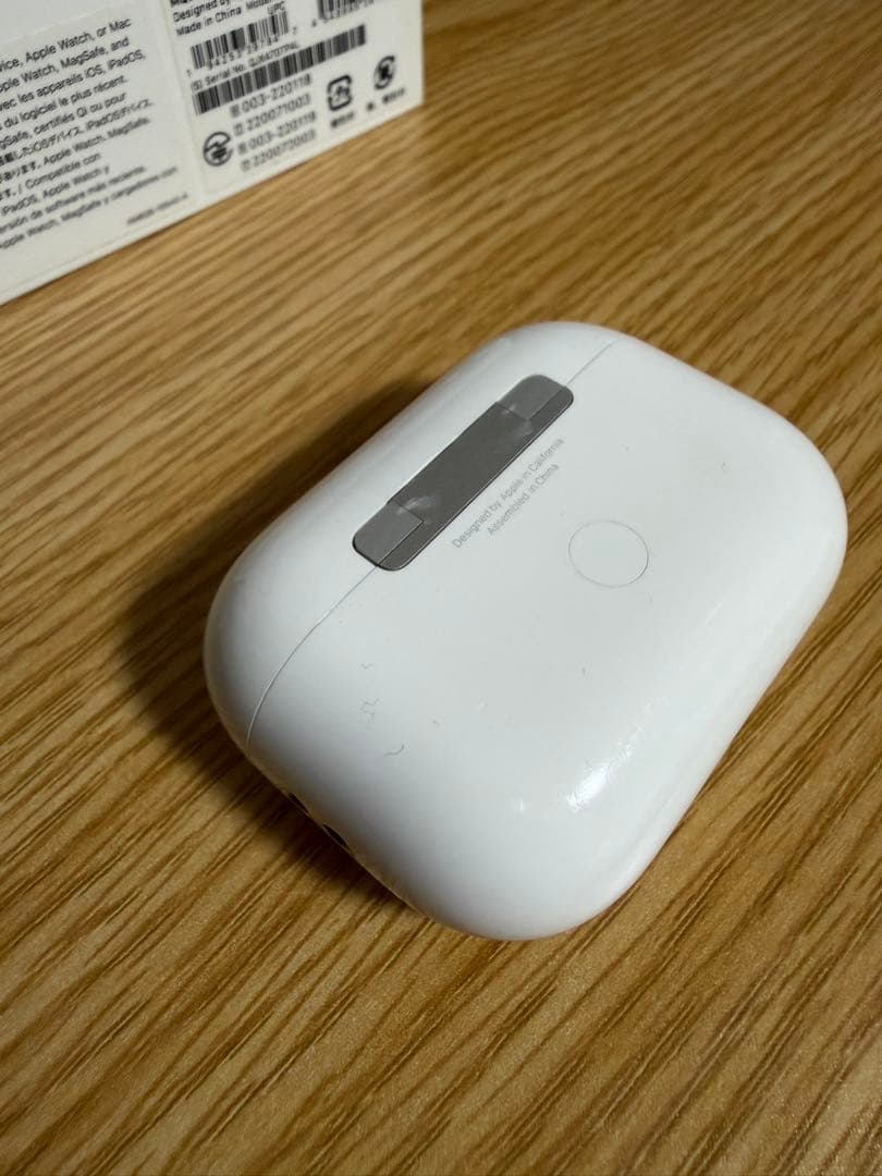 Apple AirPods Pro 第2世代 (Lightningモデル)