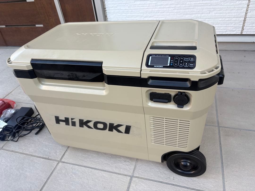 展示品　未使用　ハイコーキ　冷温庫 サンドベージュ UL18DBA(WMBZ)