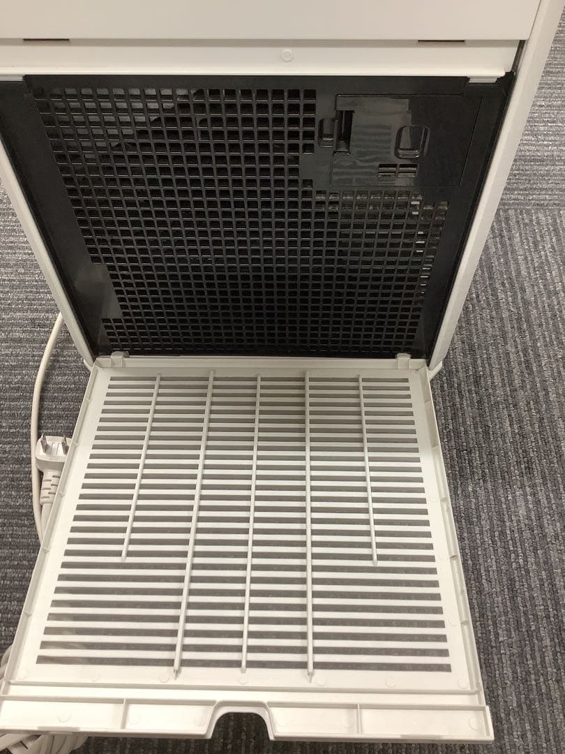 み ダイキン 空気清浄機 MC55Z-W 2023年製（★）