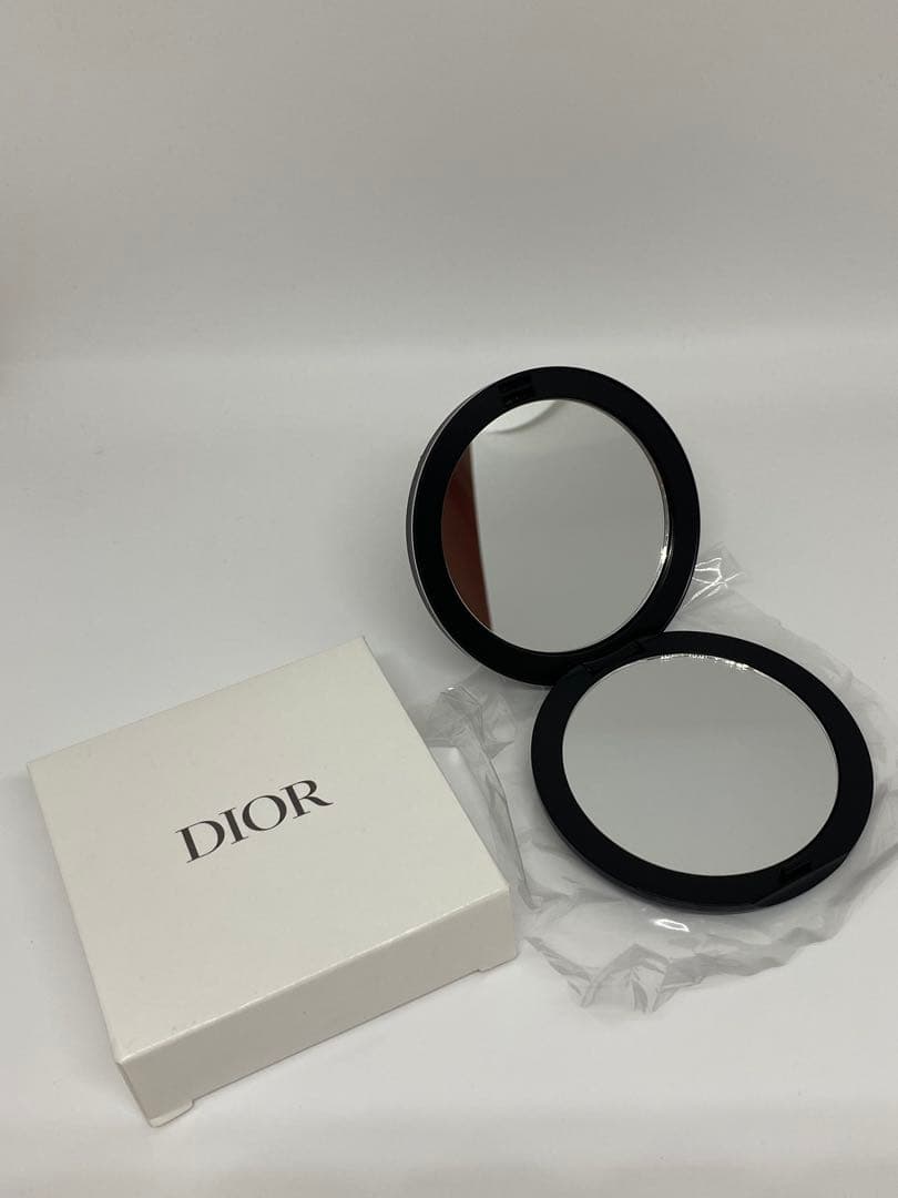 Dior　ディオール　コンパクトミラーノベルティー オリジナルミラー