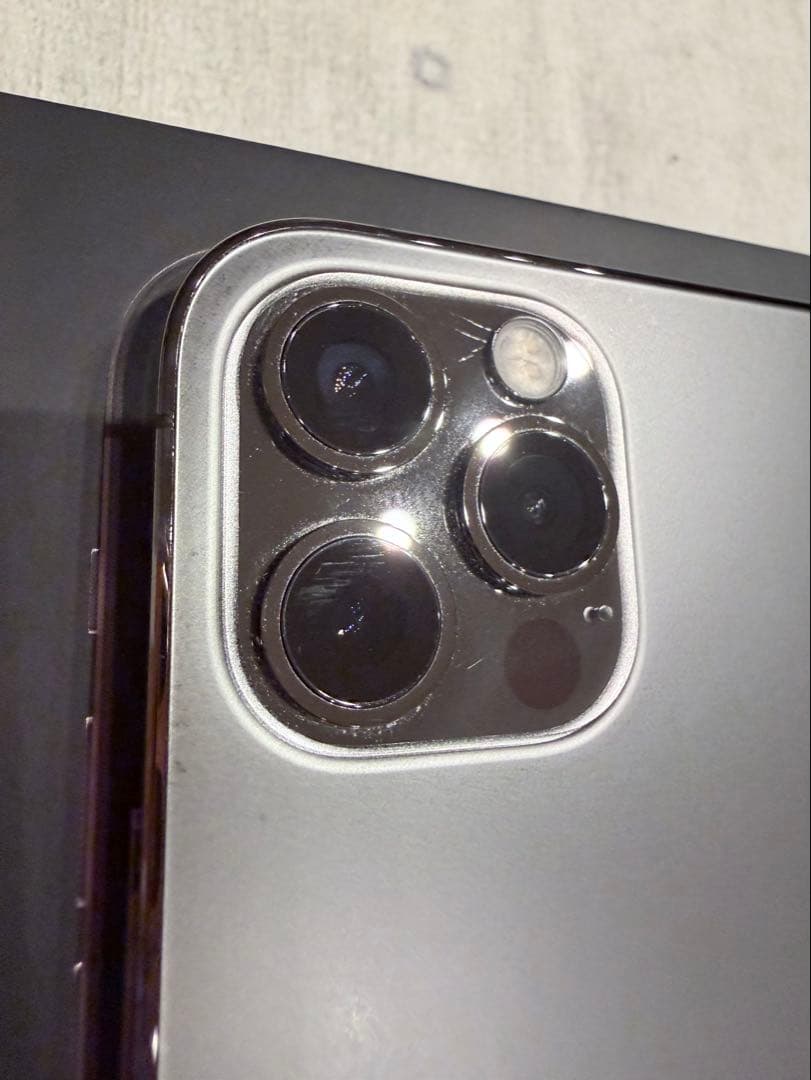 iPhone 12Pro グラファイト