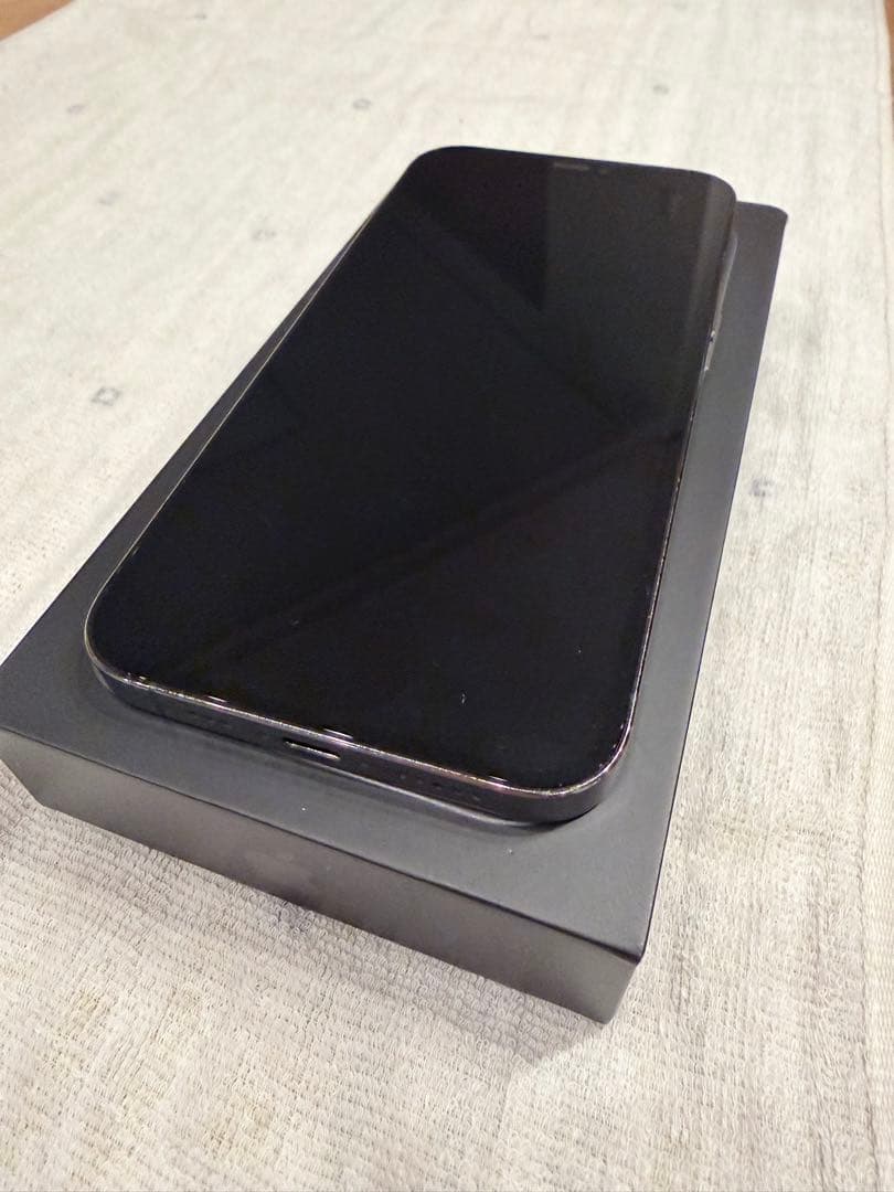 iPhone 12Pro グラファイト