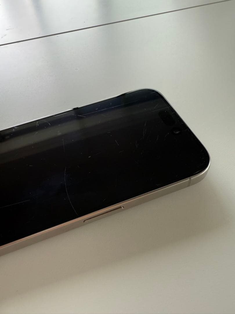 iPhone 15pro 本体 SIMフリー　128GB ナチュラルチタニウム