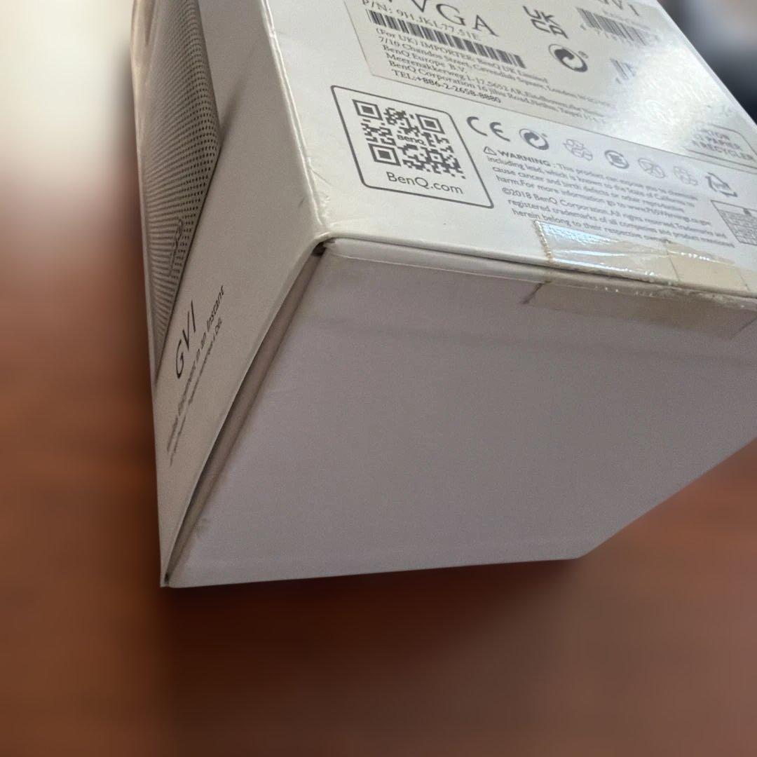 BENQ GVI LEDプロジェクター 本体　箱付き