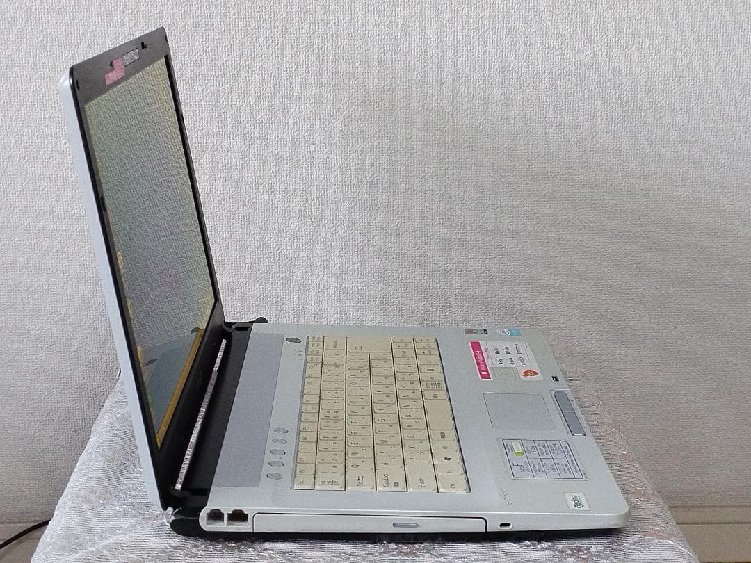 Windowsノート本体 SONY VAIO Windows10 2GB 100GB OFFICE2021