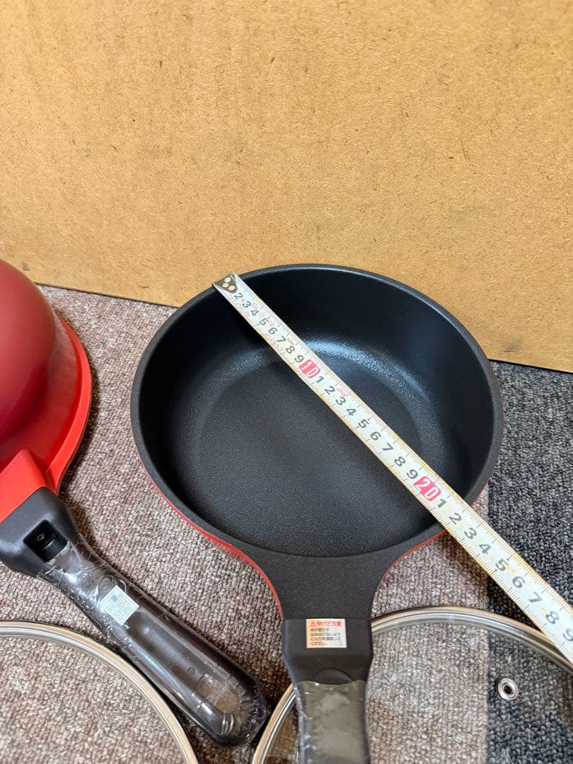 未使用　Bellfina 赤色のノンスティック鍋とフライパン　3点セット