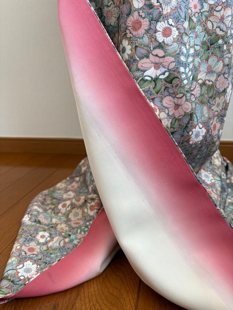 ❤️艶やか正絹小紋　辻ヶ花柄　新品保管品　新品畳紙付き