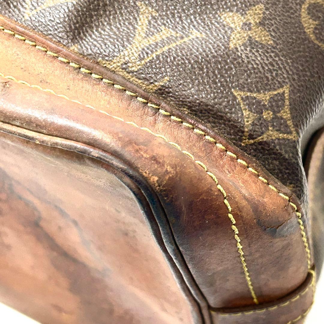 ルイヴィトン　モノグラム　バケット　ショルダーバッグ