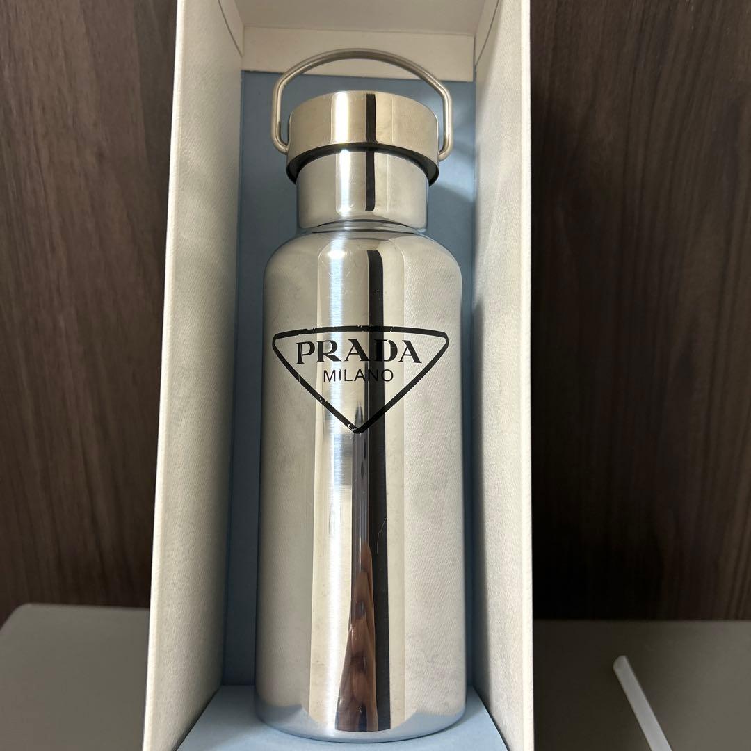 d*3様 PRADA ステンレスマグボトル
