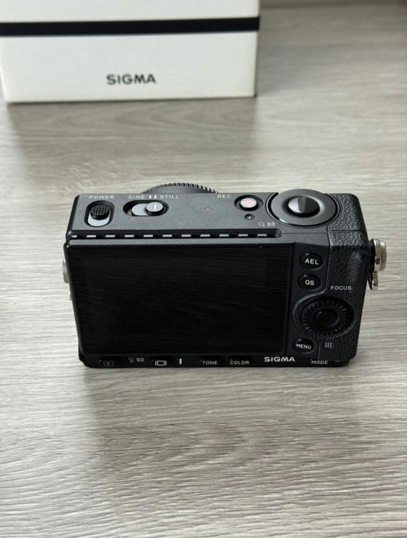 カ*ズ様 SIGMA fp 本体