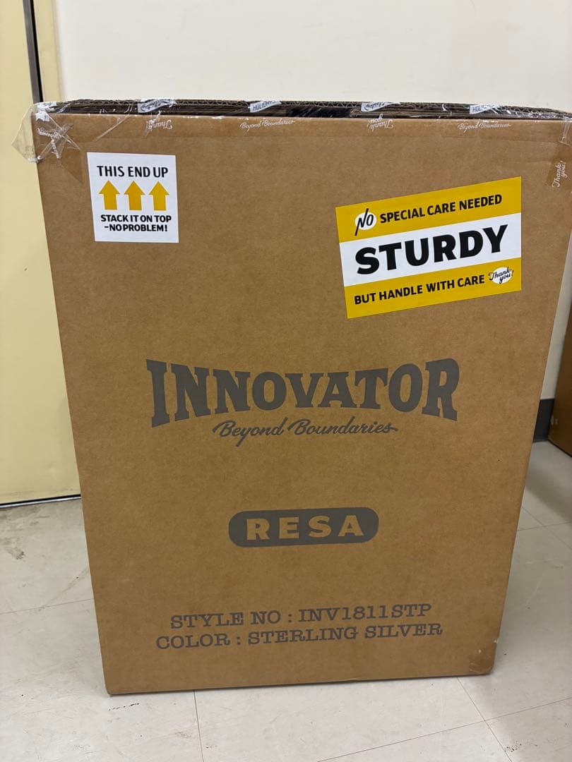 イノベーター　ステンレスシルバー　アルミ　キャリーケース　スーツケース