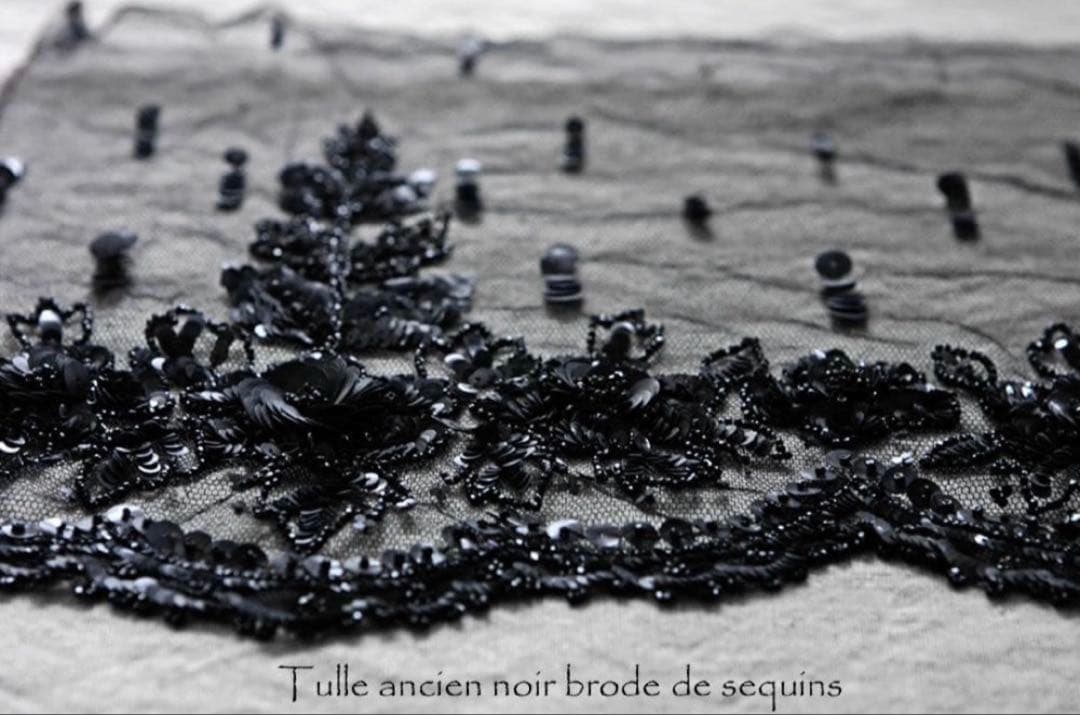 フランスアンティーク　オートクチュール刺繍 リュネビル刺繍　ピース　希少