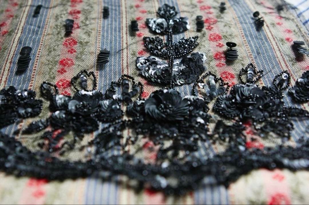 フランスアンティーク　オートクチュール刺繍 リュネビル刺繍　ピース　希少