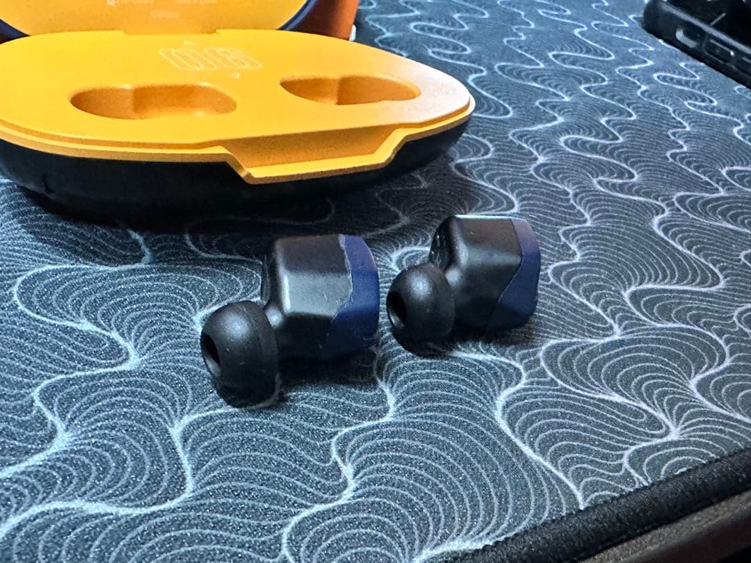 【希少】final EVATW06 ワイヤレスイヤホン エヴァンゲリオン