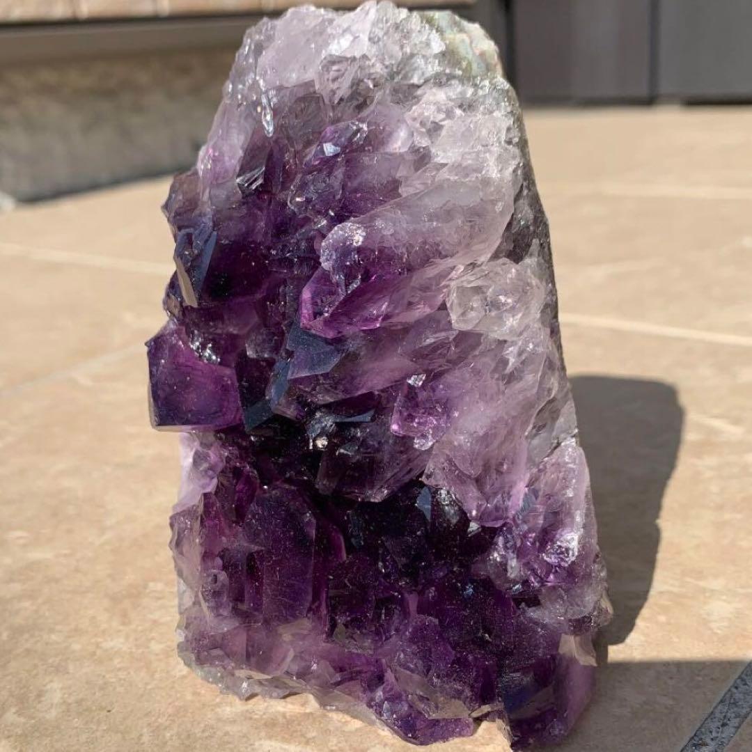【♒映え映え・色が濃い♒】濃厚紫色 ウルグアイ産 高品質アメジスト 原石 天然石