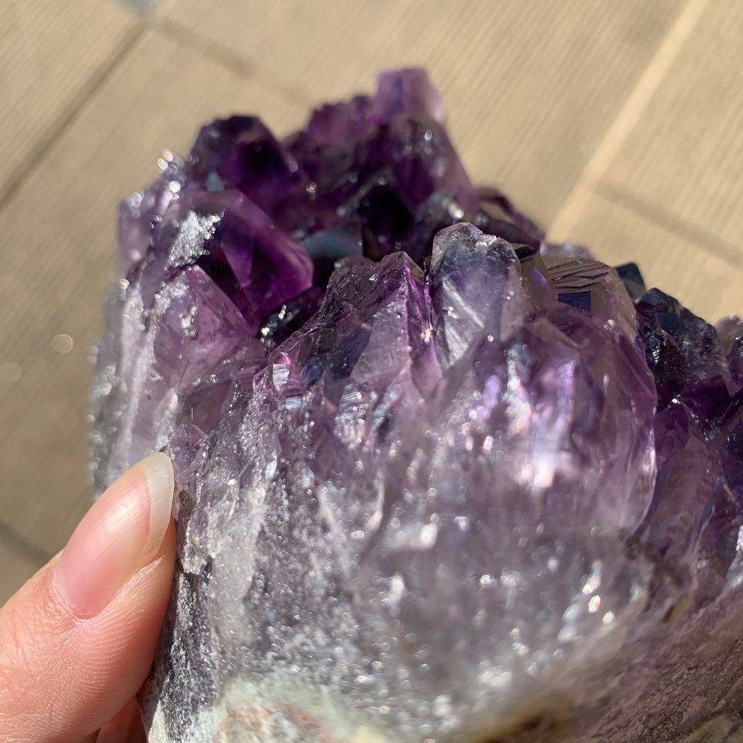 【♒映え映え・色が濃い♒】濃厚紫色 ウルグアイ産 高品質アメジスト 原石 天然石