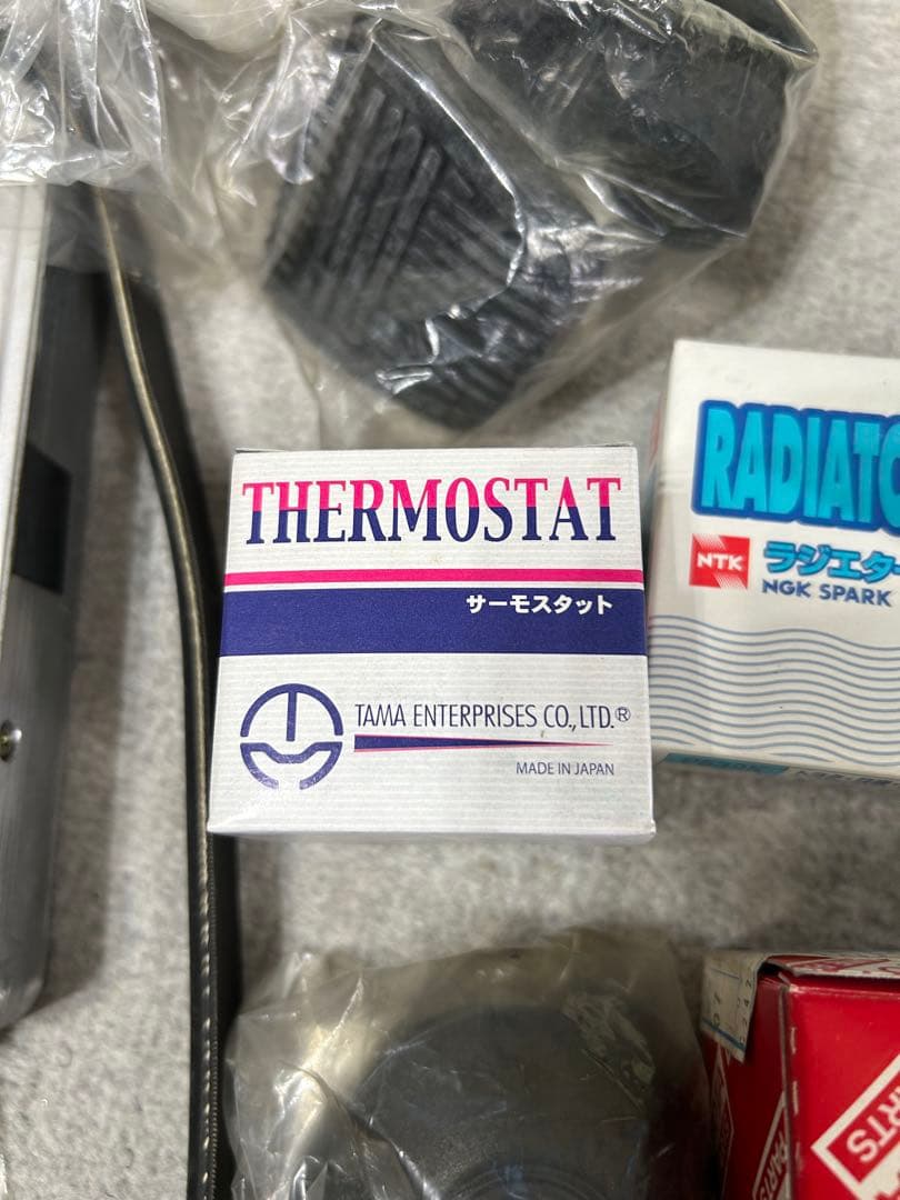 AA63 車両部品セット テールランプ・フィルター・ブレーキパッド他