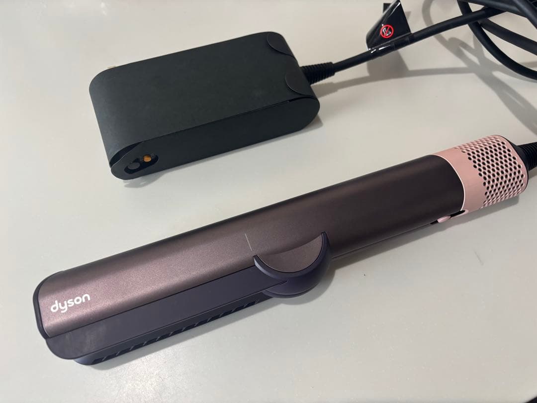 Dyson(ダイソン) ドライヤー Dyson Airstrait™