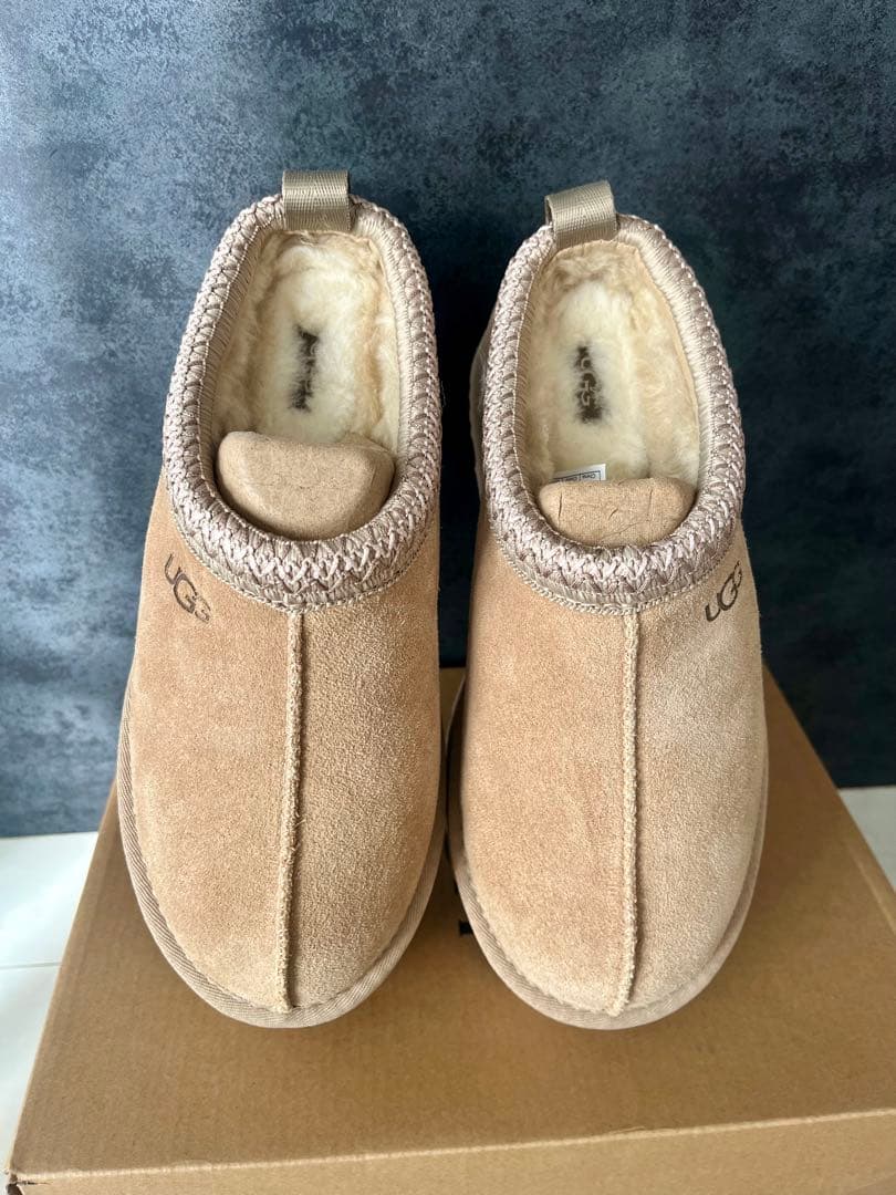 UGG ベージュ サンダル　厚底24cm