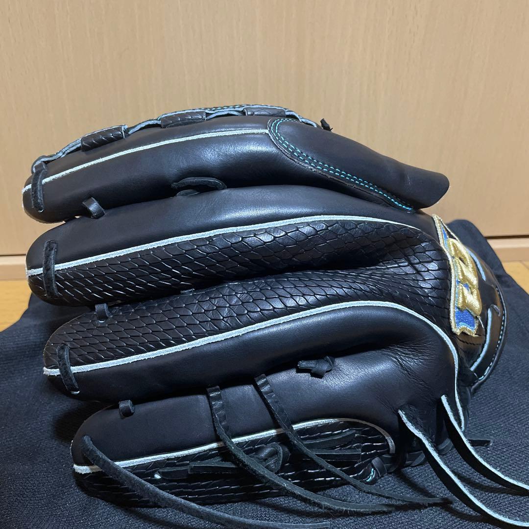 Wilson 硬式投手用　グローブ