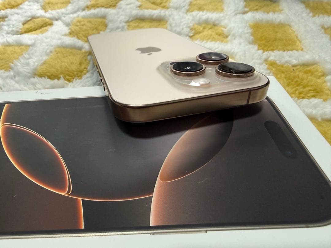 Apple iPhone16pro デザートチタニウム　256gb