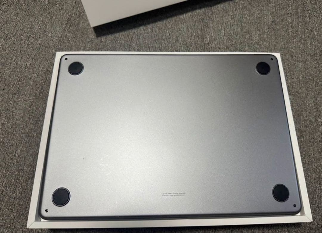 MacBook Air 2022 M2シルバー 本体 充電器付き