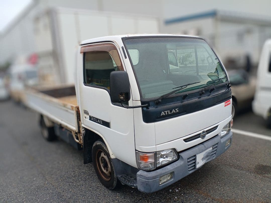 神戸発　アトラストラック1.5トン低床ロング　オートマ　ガソリン