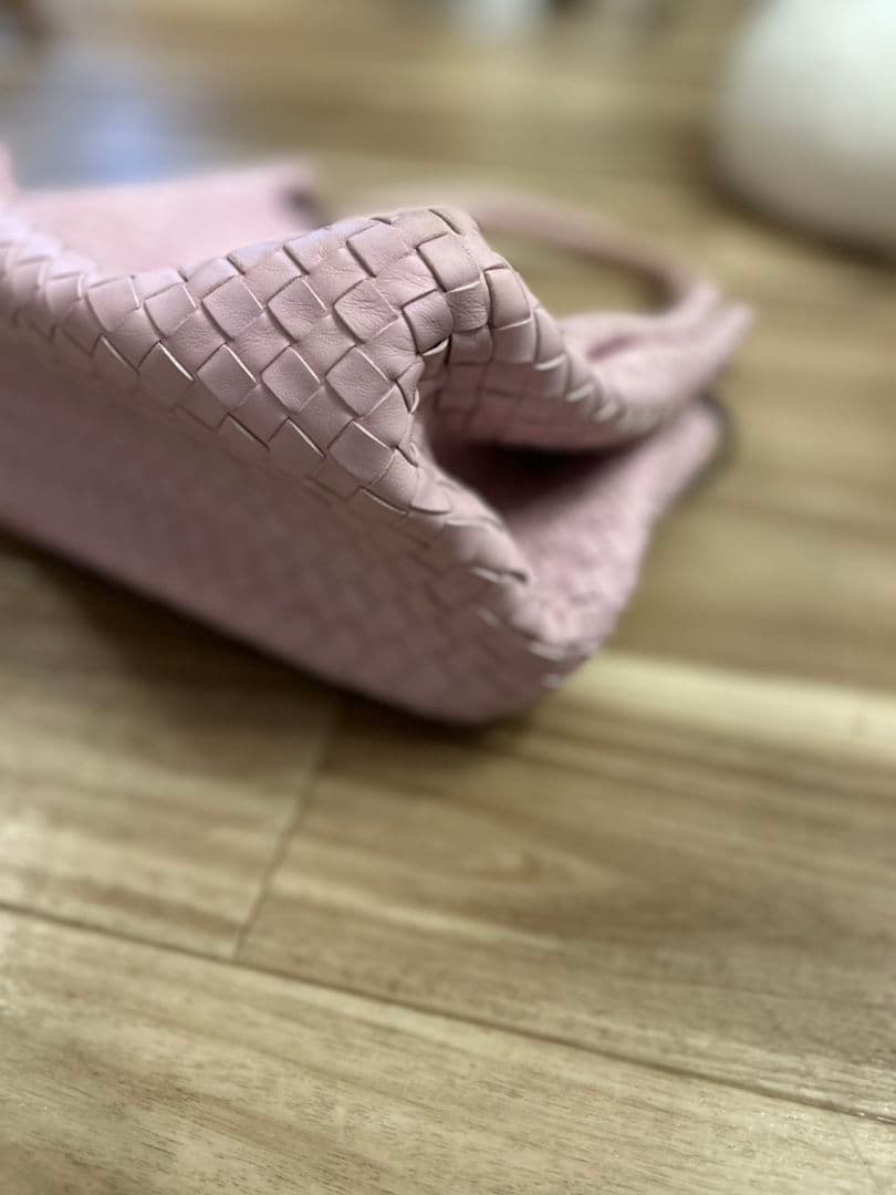 ボッテガヴェネタ　レア　ピンク