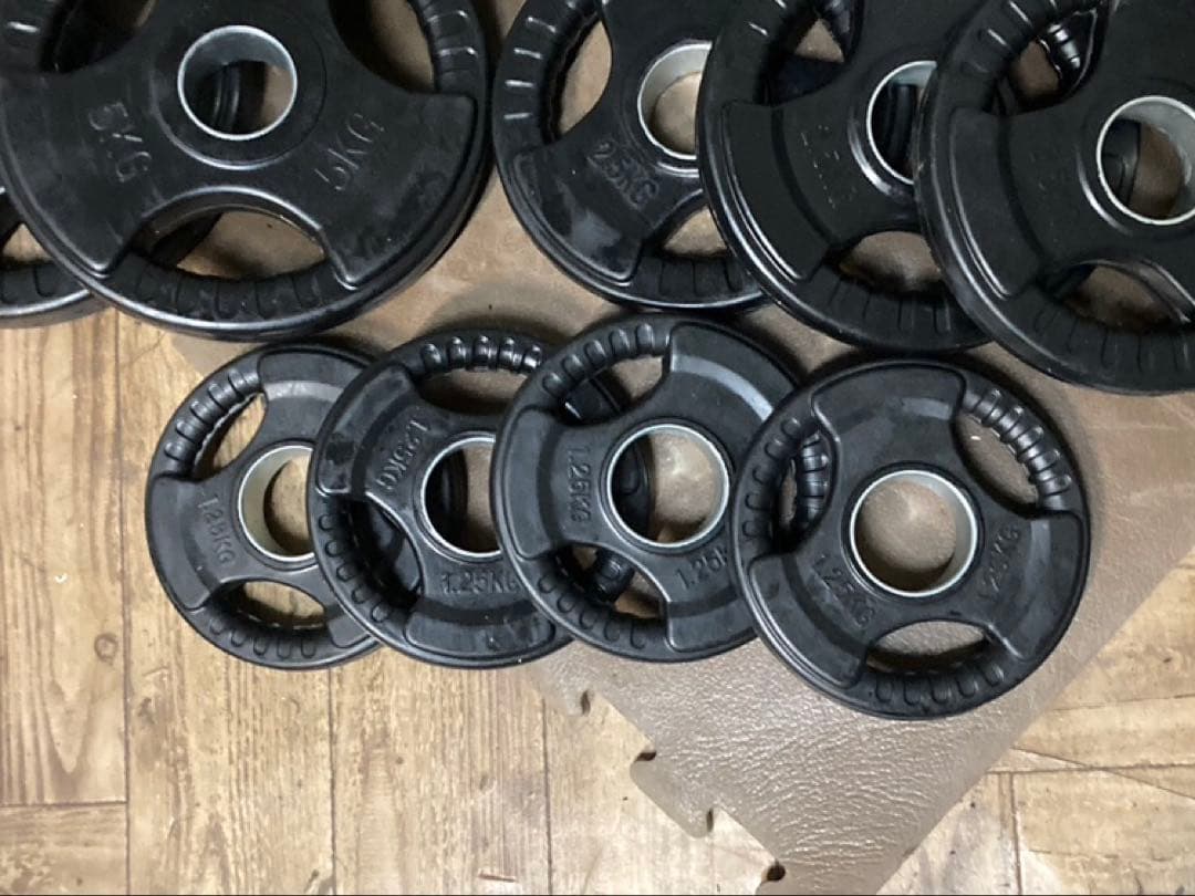 新品　バーベルプレートセット ラバー　計115Kg 穴径50mm