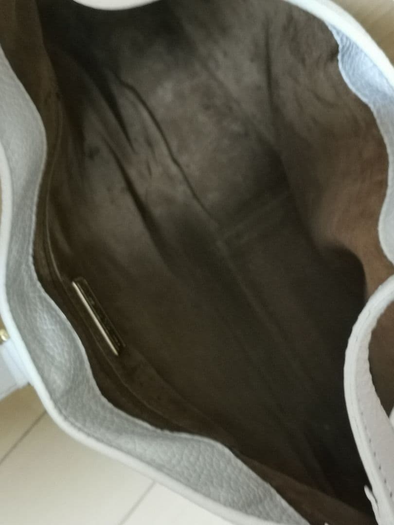 マウロ・ゴヴェルナ　MAURO GOVERNA　ホワイトレザーバッグ