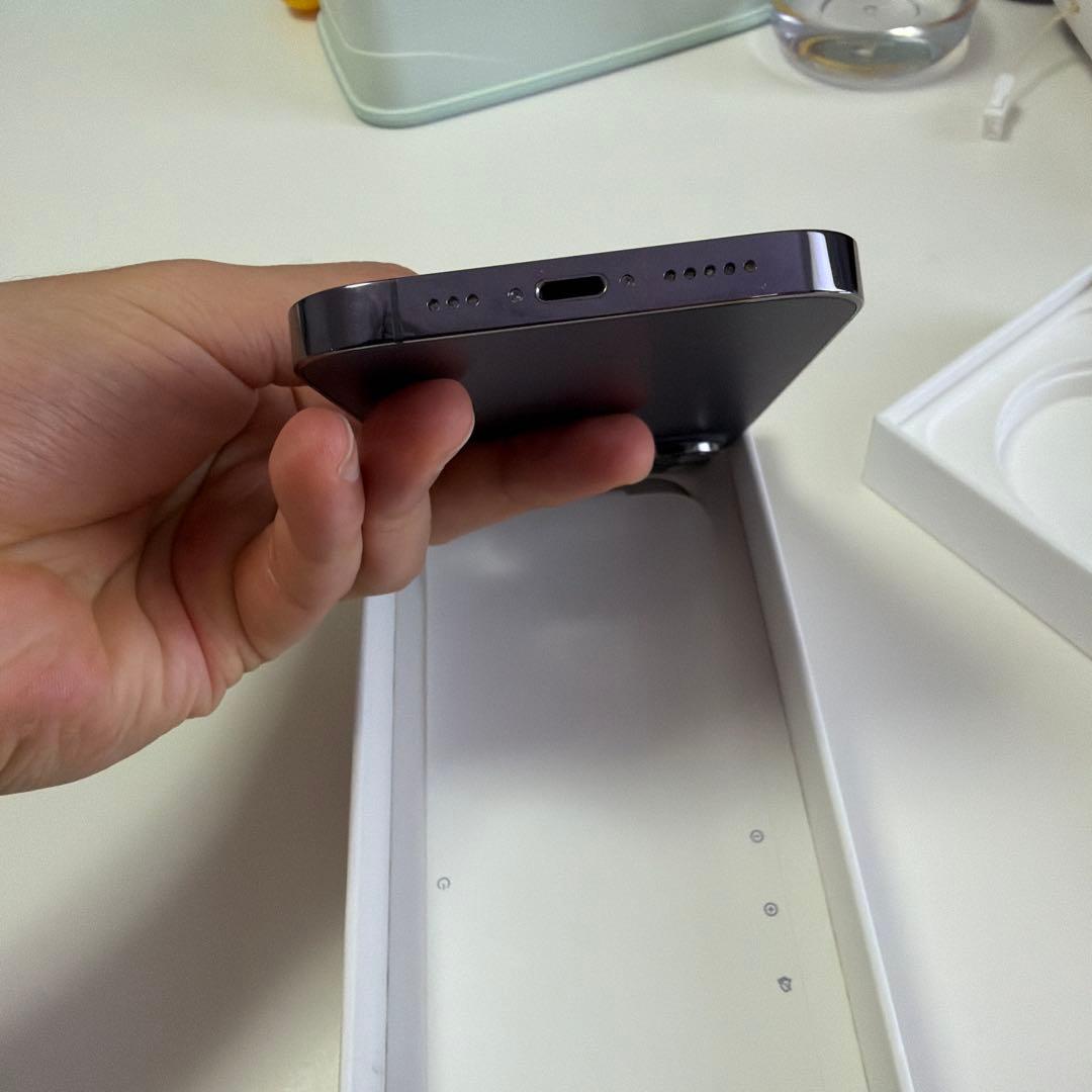 Apple iPhone 14 Pro 128GB　本体