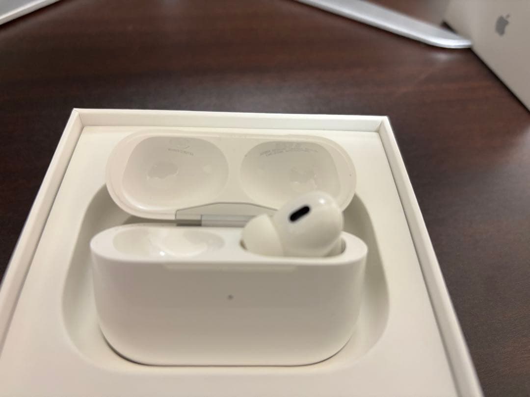 AirPods Pro第二世代正規品　右耳のみ