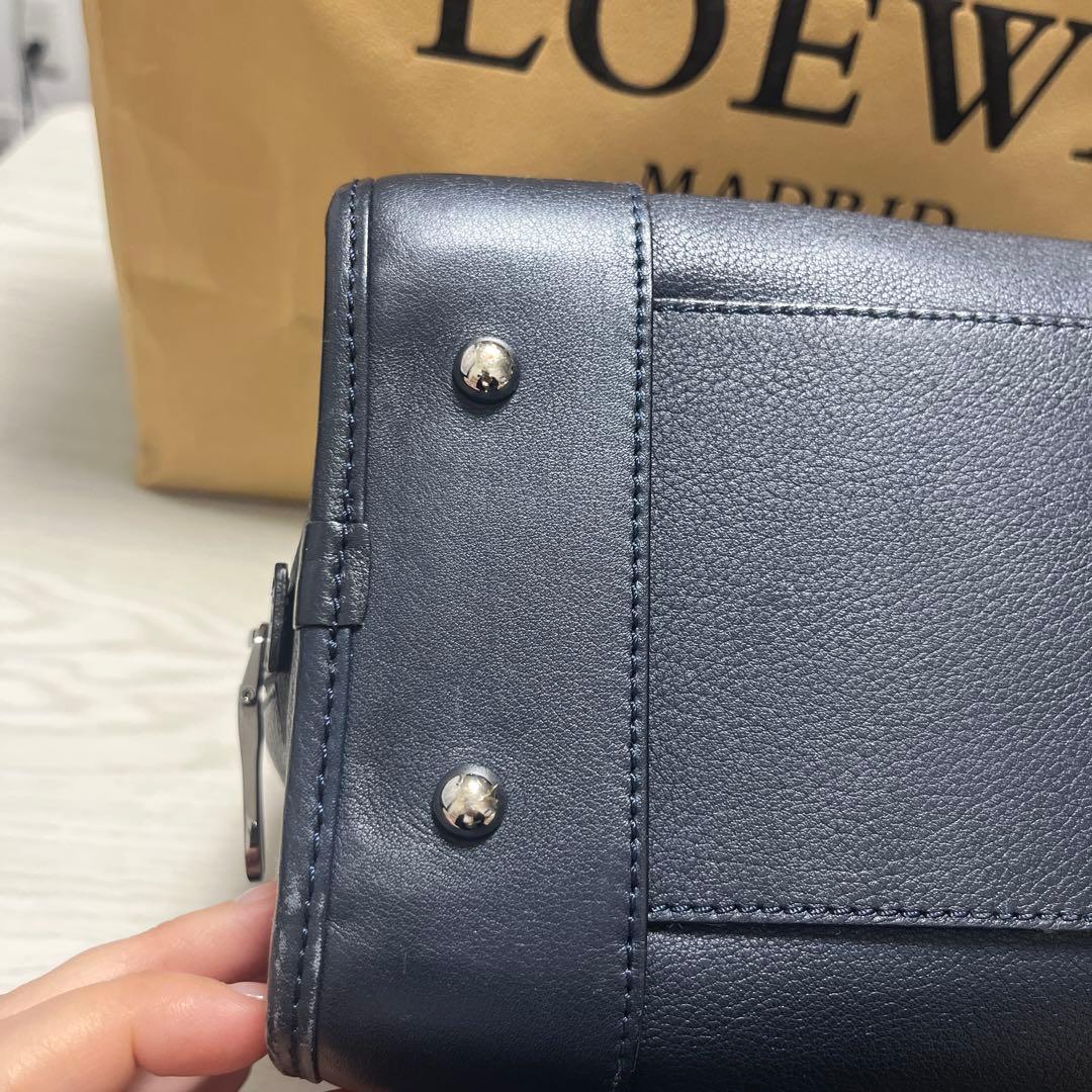LOEWE 紺 アマソナ バッグ