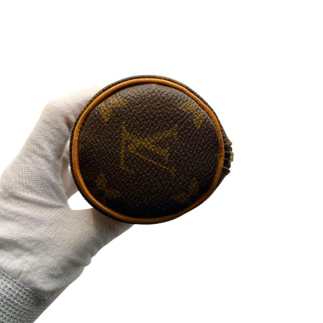 Louis Vuitton トゥルース ロンド モノグラム ペンケース 8023
