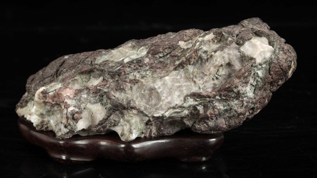 貴船石 蛙石 台座 箱付 642g カエル水石 鑑賞石 京石 天然石 飾石 美石