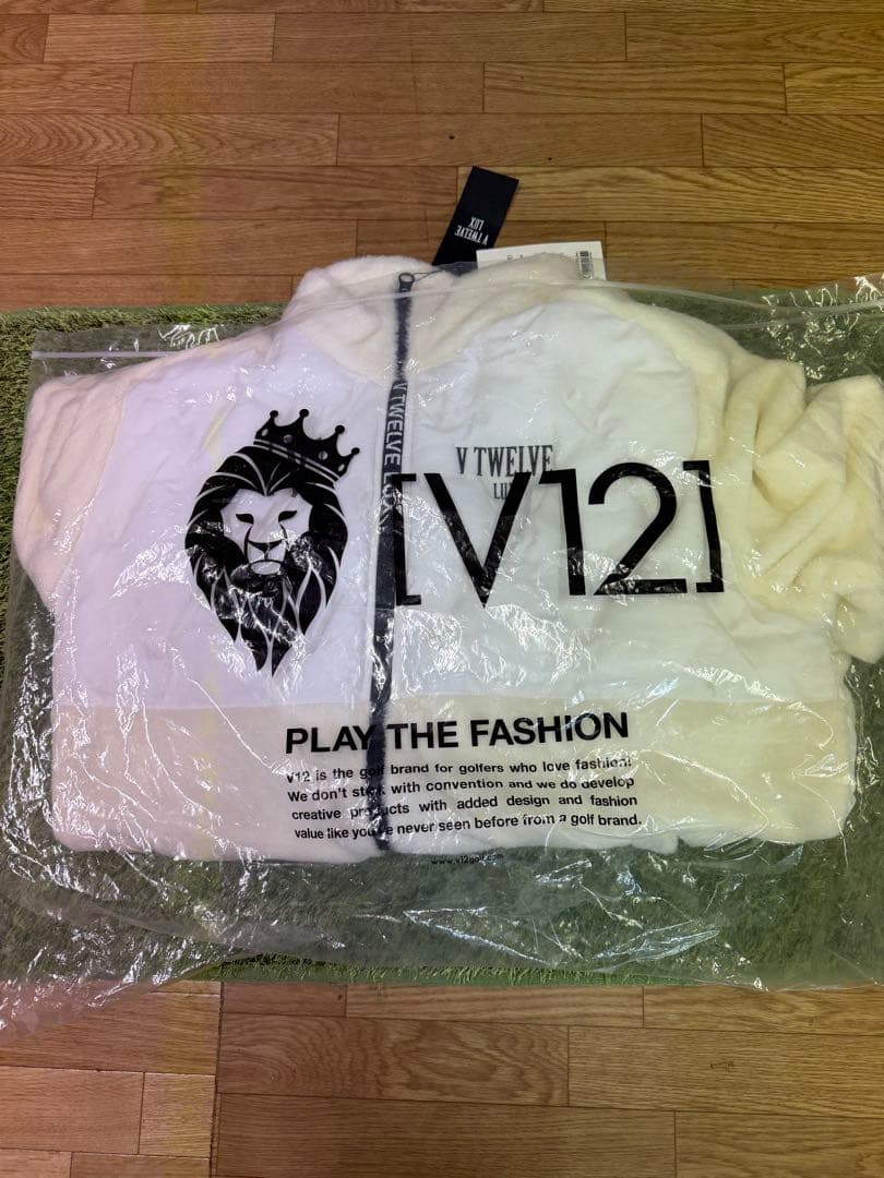 新品正規品【V12/size L】フリース　ハイブリッド　キルティングアウター