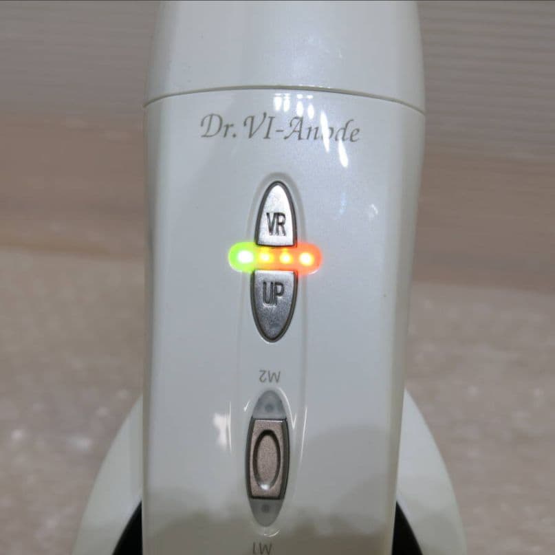 c*n様 美顔器 ドクター ヴィアノード Dr.VI-Anode 360° BE