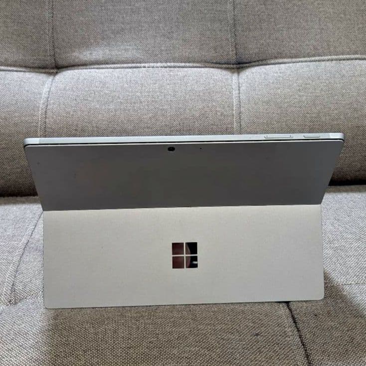 Surface Pro 7 i5 8GB 256GBタイプカバー付き 3
