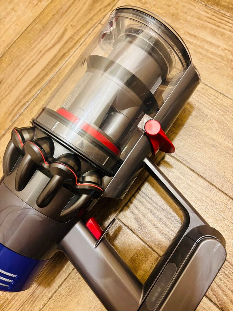 ダイソン V10 SV12 本体のみ　バッテリーなし