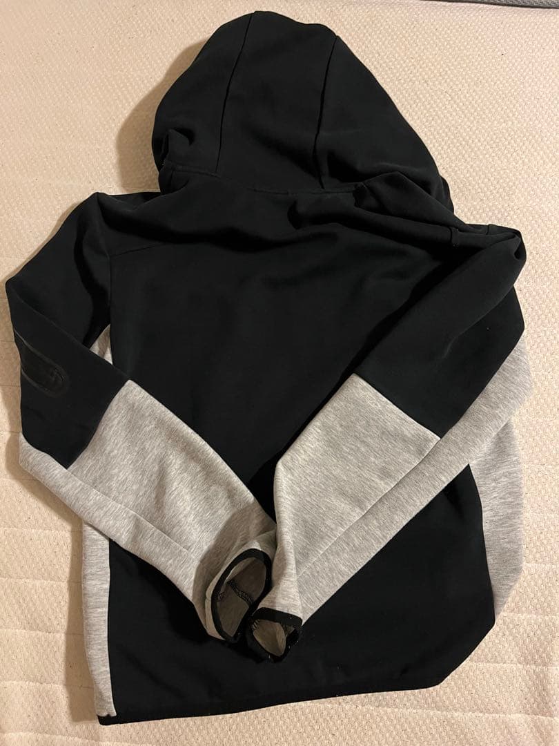 「希少」NIKE テックフリース 限定色 Mサイズ