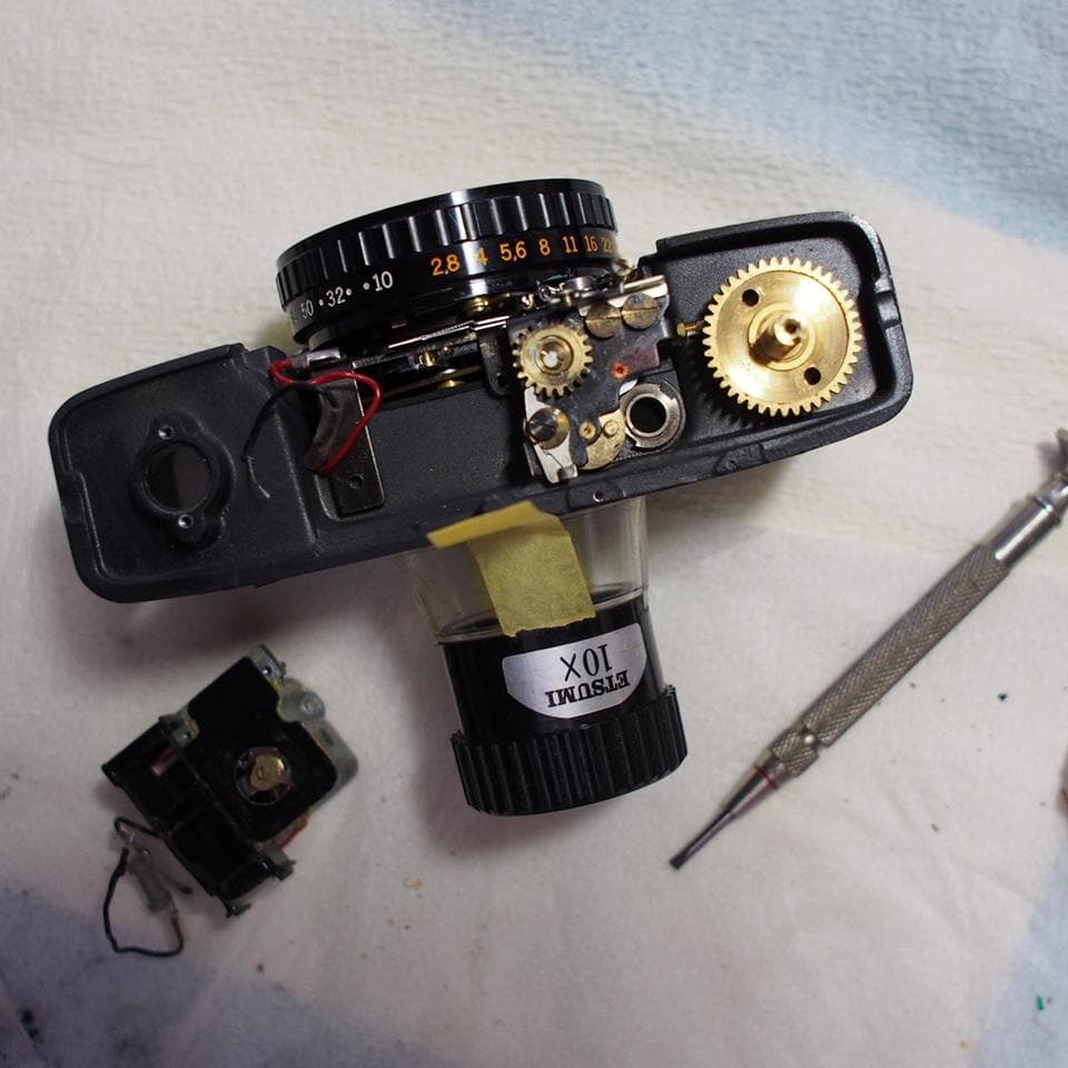 ドレスアップ PEN-EE S \"イタリアンレザー\" 整備済 ハーフカメラ