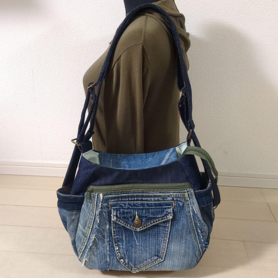 デニムリメイクバッグ　4way 　リメイクデニム　リュック　トート　ショルダー