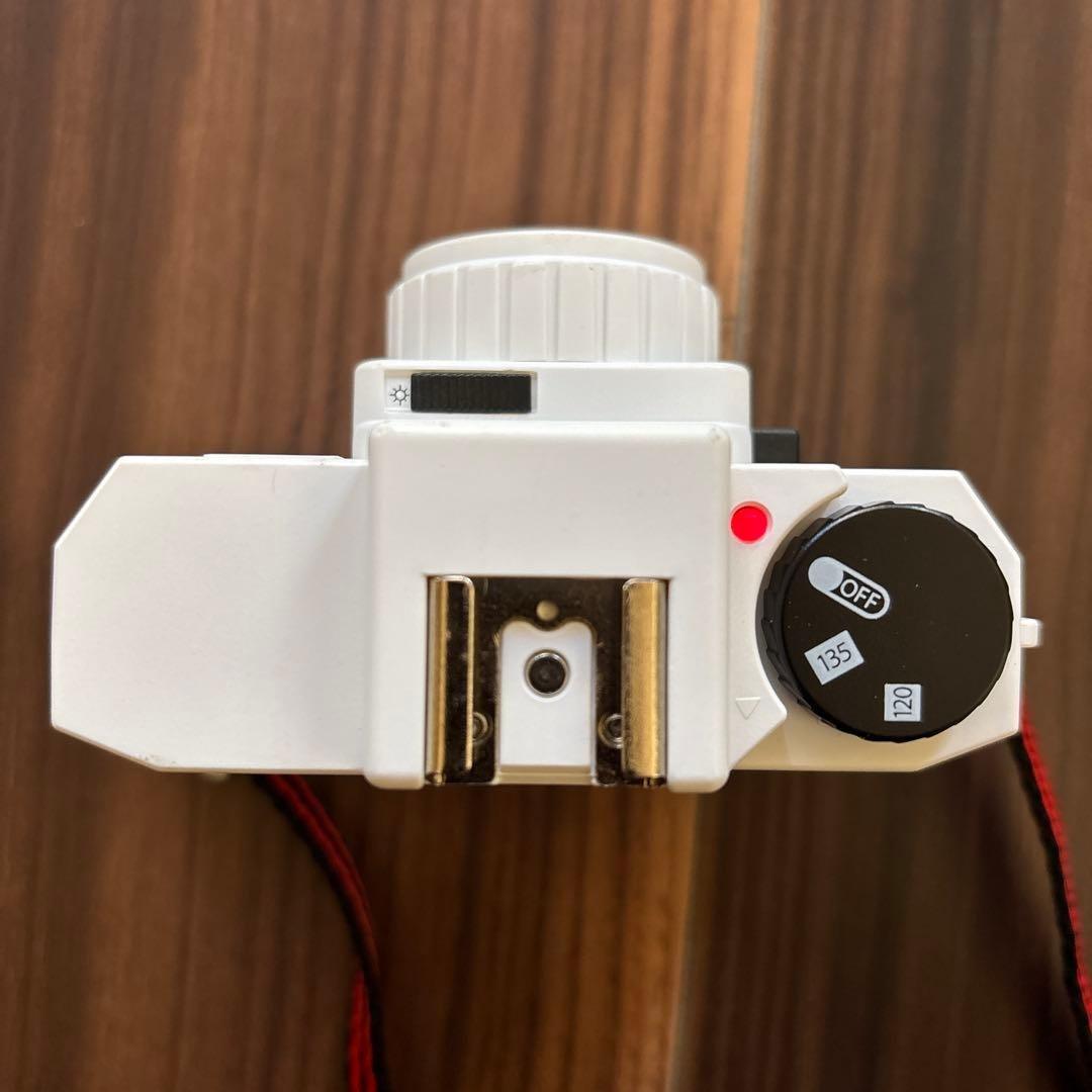 [希少！]トイカメラ HOLGA DIGITAL ホワイト