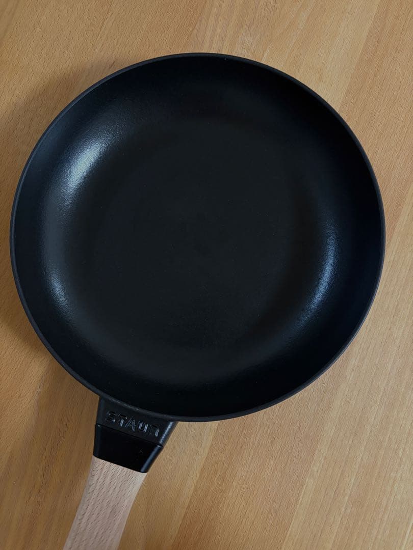 ストウブ　フライパン　24cm