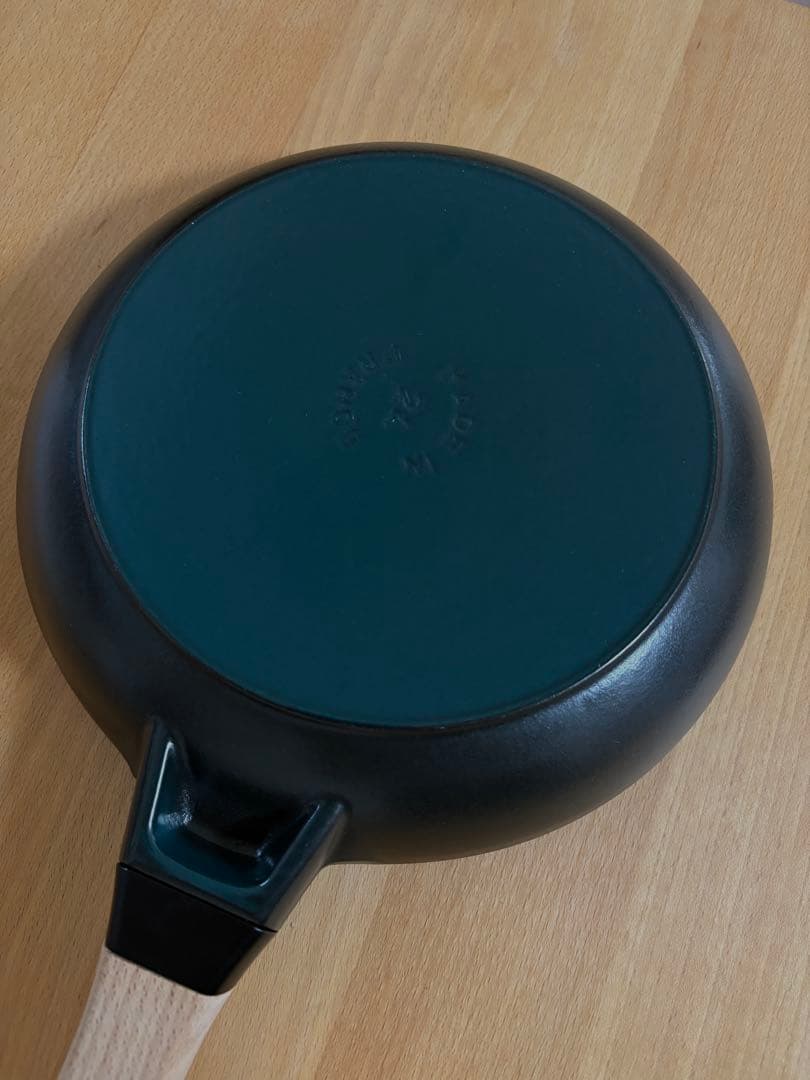 ストウブ　フライパン　24cm