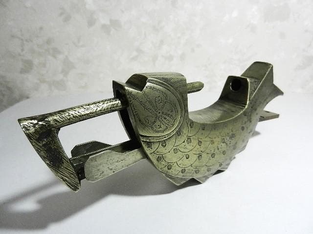 李朝（李氏朝鮮）のアンティーク魚型錠前