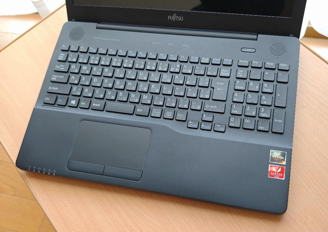 Fujitsuノートパソコン　黒