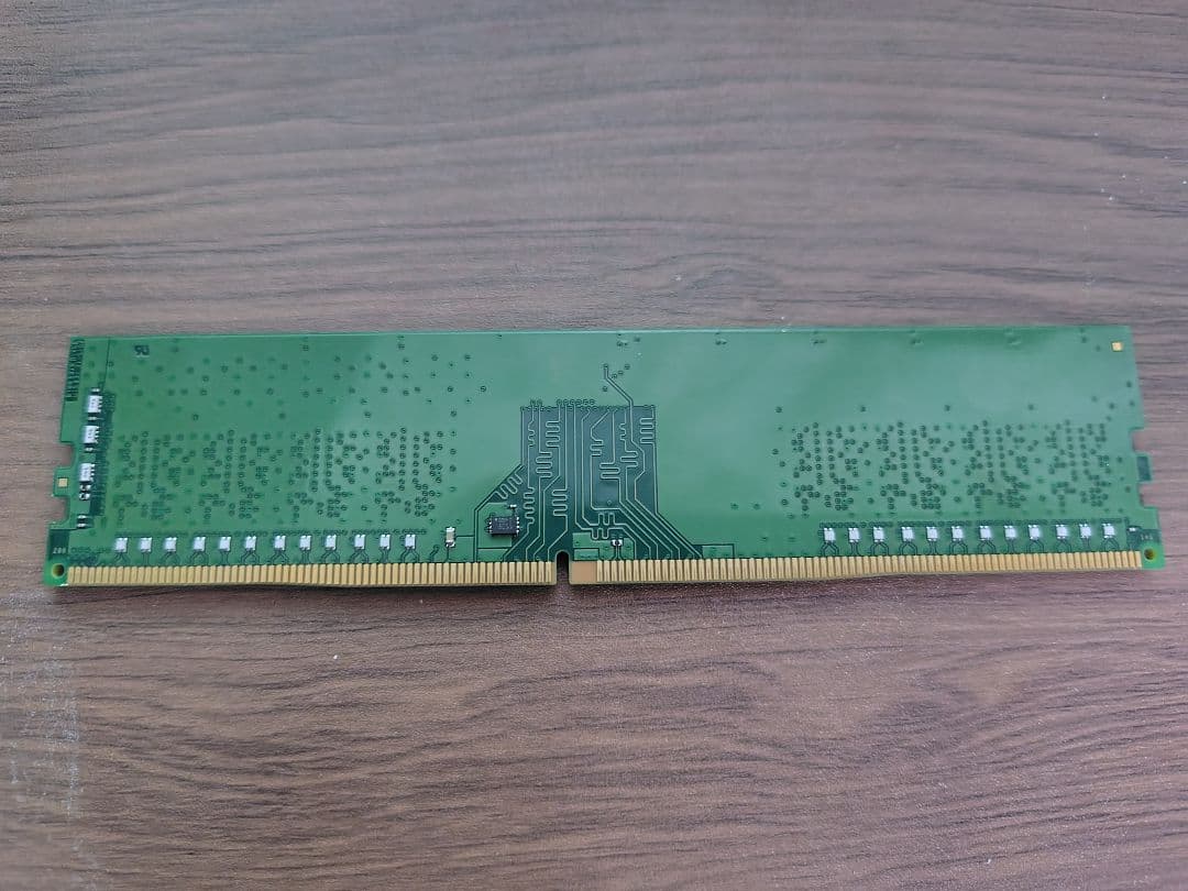 メモリー Kingston DDR4-2666 16GB kit